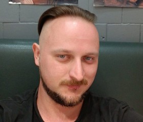 Vasiliy, 31, Shakhty