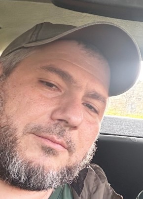Адам из Грозныя 44 года