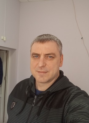 Денис из Черкесска 45 лет