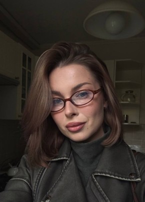 Yulya из Praha 28 лет