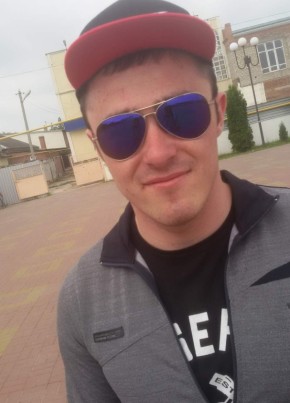 Владимир, 27, Россия, Семикаракорск