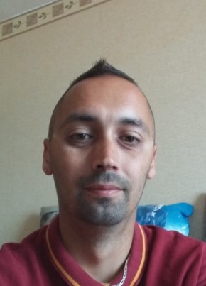 Johnny, 44, République Française, Flers