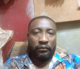 Ngouffo charles, 56, Yaounde