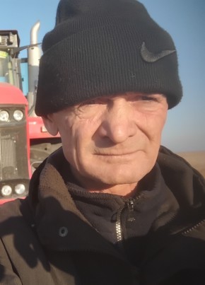 Петр из Қостаная 51 год
