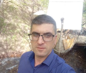 Edvard Antonyan, 39, Yerevan