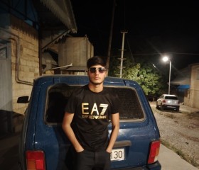 Şahin, 19, Baku