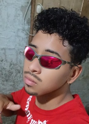 Javier из Guayaquil 19 лет