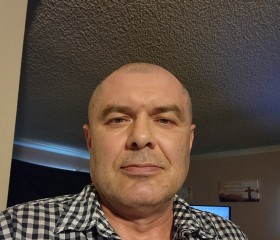 Andrey, 52, Foothill Farms