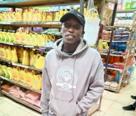 Klein Kimuu, 20, Kisumu