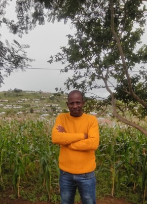 Zama, 43, iRiphabhuliki yase Ningizimu Afrika, ITheku