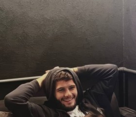 Akhmed, 22, Krasnoyarsk