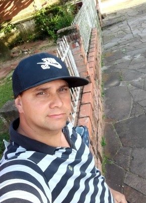 ERLON, 33, República Federativa do Brasil, Farroupilha