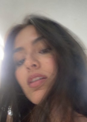 Lilya из Qazax 19 лет