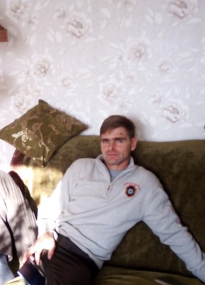Даниил Десюненко, 42, Россия, Грибановский