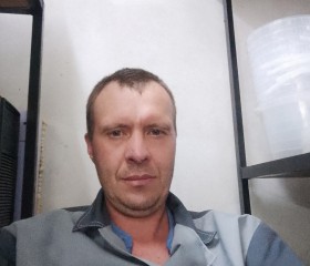 Oleg, 43, Khabarovsk