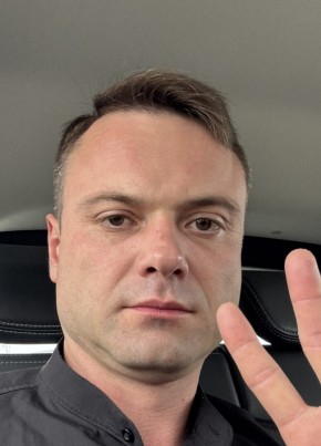 Evgeniy, 36, Russia, Saint Petersburg