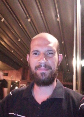 Ahmet Kansu , 38, Türkiye Cumhuriyeti, Çatalca