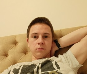 Viktor, 22, Moscow