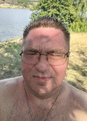 Роман из Алчевска 47 лет