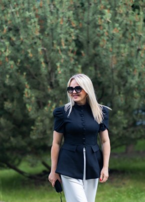 Irina, 50, Russia, Moscow