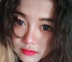 Apple, 25, Bamnet Narong