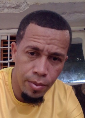 Sandro, 35, República de Santo Domingo, Villa Francisca