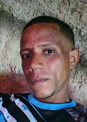 David из Santiago de los Caballeros 32 года