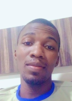 Rayan из Abidjan 18 лет