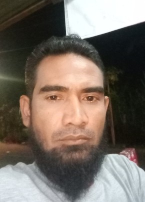 Erik, 39, Indonesia, Bireun