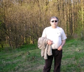Анатолий, 69 лет, Тула