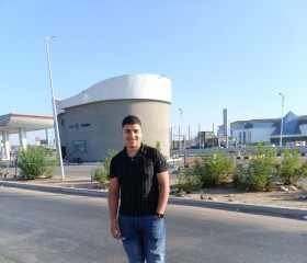 Yahya, 25, Cairo