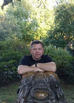 Дмитрий из Петрозаводска 44 года