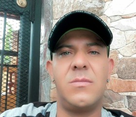 Juan vargas, 34, San Francisco