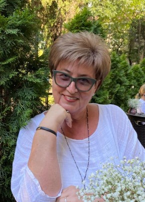 Елена, 67, Россия, Сочи