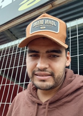 Héctor из Três Lagoas 22 года