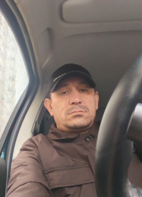 Адхам из Москвы 42 года