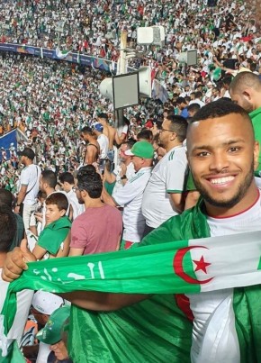 Salah, 31, People’s Democratic Republic of Algeria, Hassi Messaoud