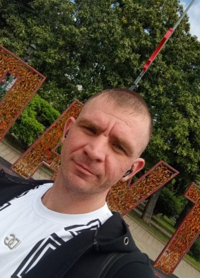 Vasiliy, 31, Russia, Azov