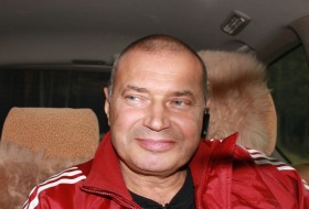 Yuriy, 66 - Just Me