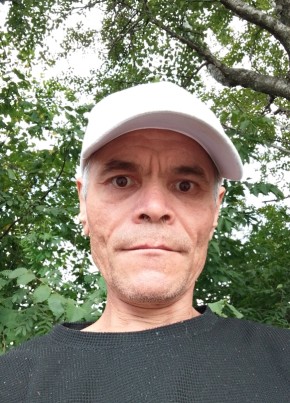 Лев из Екатеринбурга 51 год