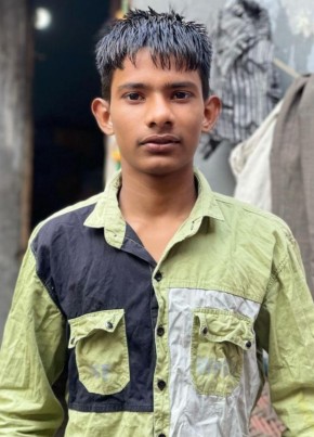 Aman garttan, 21, India, Pūndri