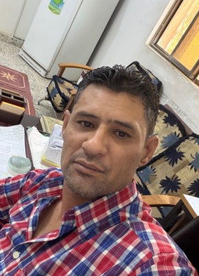 Kar из Clifton (State of New Jersey) 42 года
