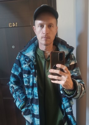 Дмитрий из Челябинска 41 год