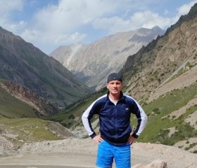 Vasiliy, 46, Novosibirsk