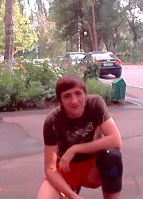 Anton, 32, Russia, Tolyatti