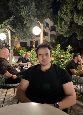 Guven из Antalya 27 лет