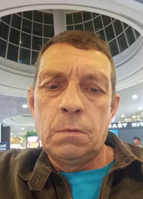 Евгений из Санкт-Петербурга 52 года