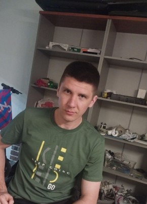 Сергей из Воронежа 27 лет