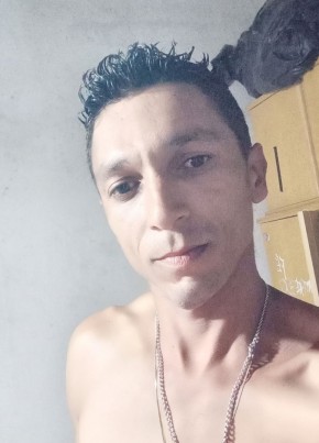 Eduardo из Três Pontas 23 года