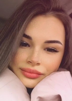 Арина Демеева из Альметьевска 28 лет